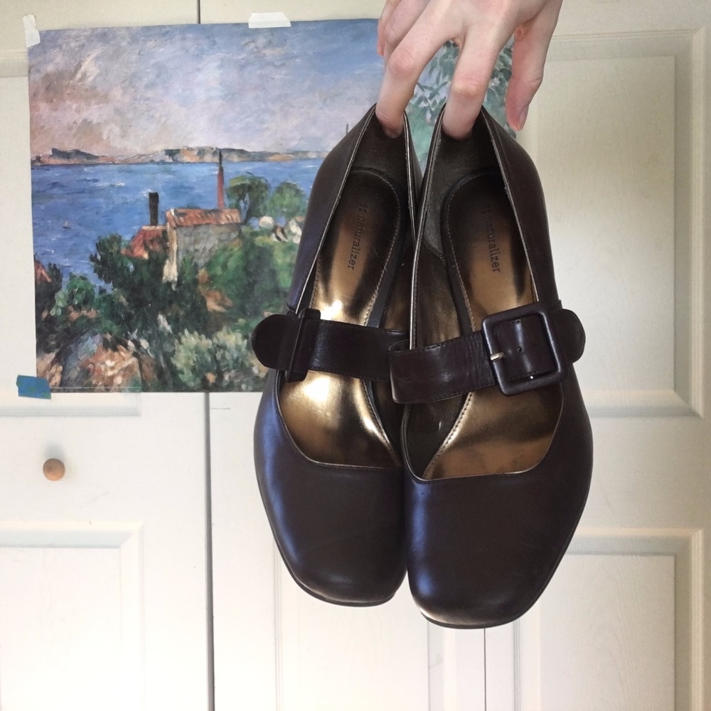 brown leather heels pumps gold hardware size 11